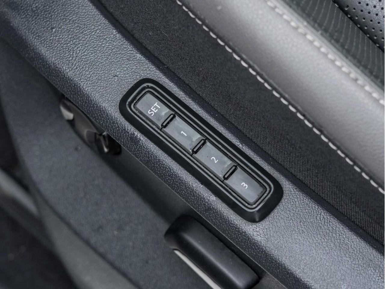 2023 Volkswagen Atlas Cross Sport 3.6 FSI Execline 4dr All-Wheel Drive 4MOTION Photo