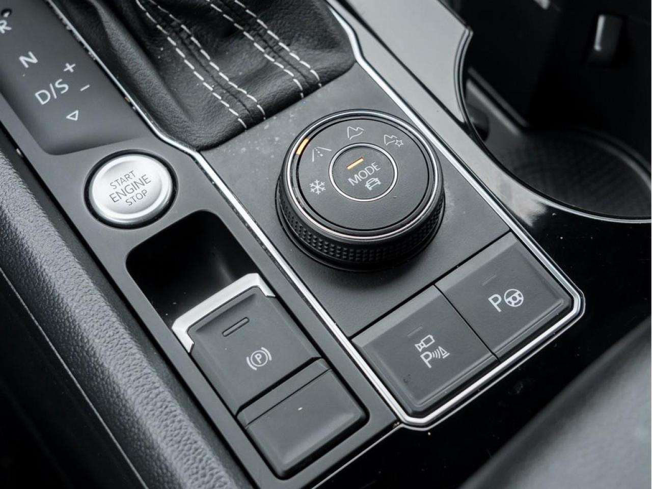 2023 Volkswagen Atlas Cross Sport 3.6 FSI Execline 4dr All-Wheel Drive 4MOTION Photo