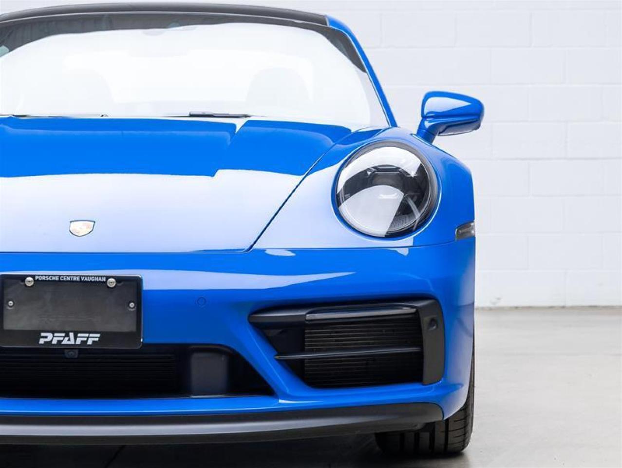 2023 Porsche 911  Photo3