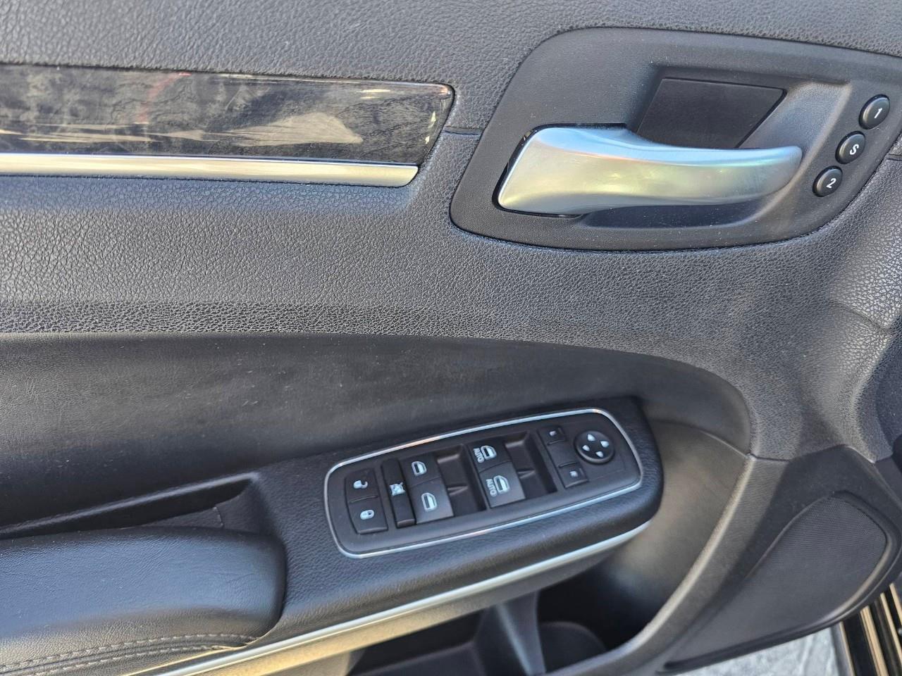 2023 Chrysler 300 Touring-L 4dr All-Wheel Drive Sedan Photo