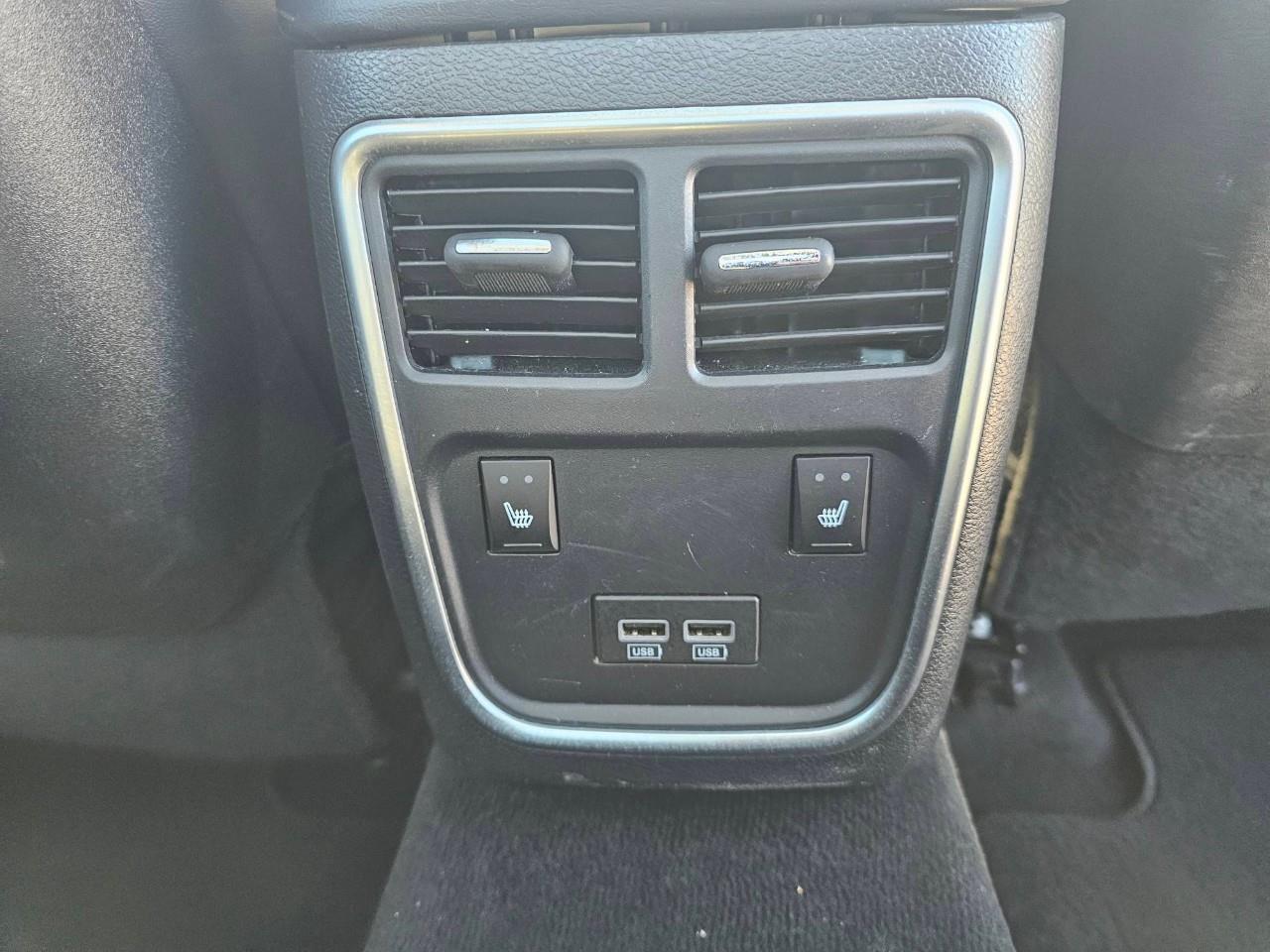 2023 Chrysler 300 Touring-L 4dr All-Wheel Drive Sedan Photo