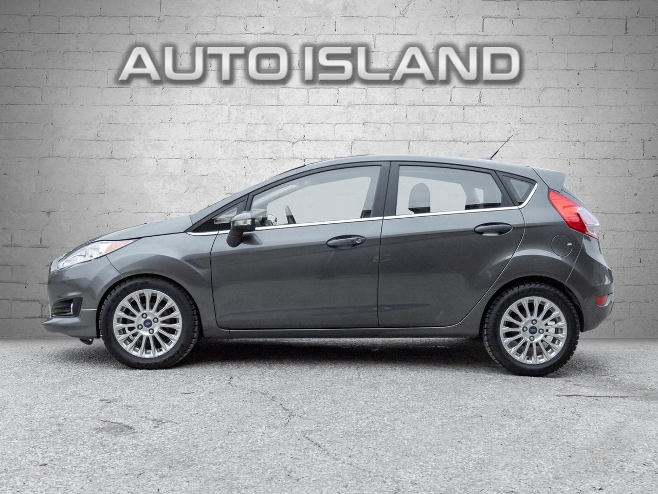 2015 Ford Fiesta HB Titanium, Leather, Sunroof, Camera Photo