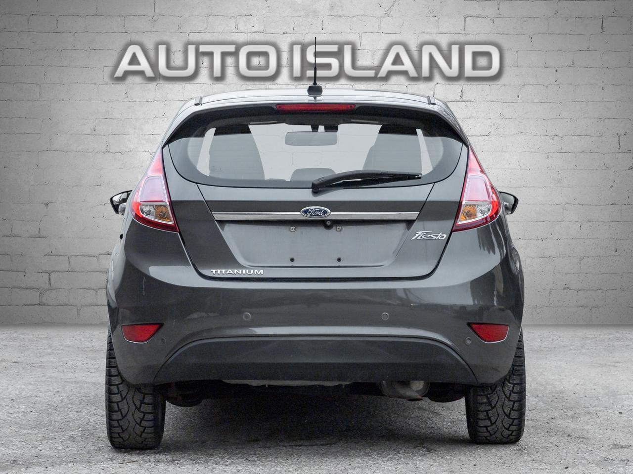 2015 Ford Fiesta HB Titanium, Leather, Sunroof, Camera Photo