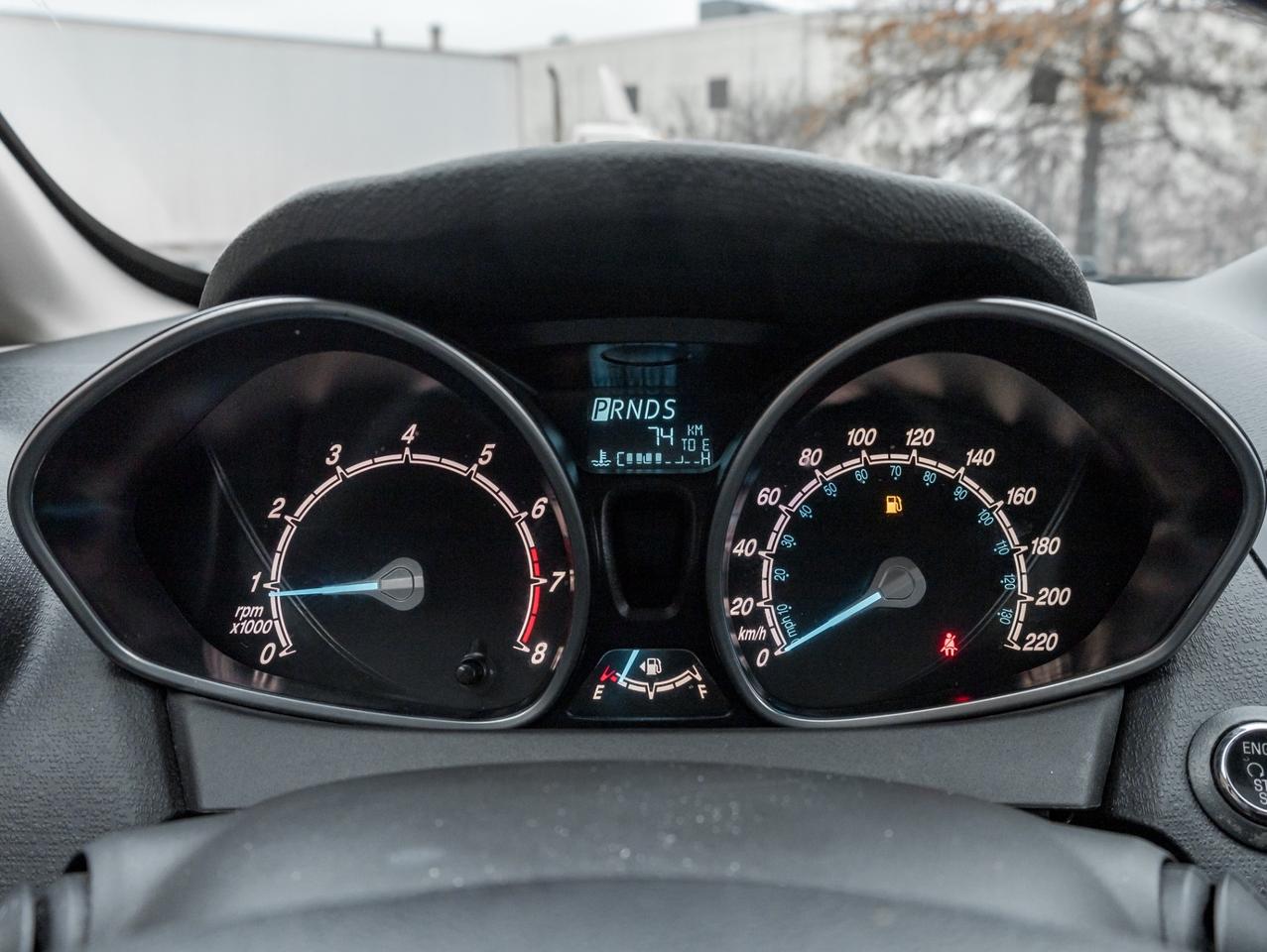 2015 Ford Fiesta HB Titanium, Leather, Sunroof, Camera Photo