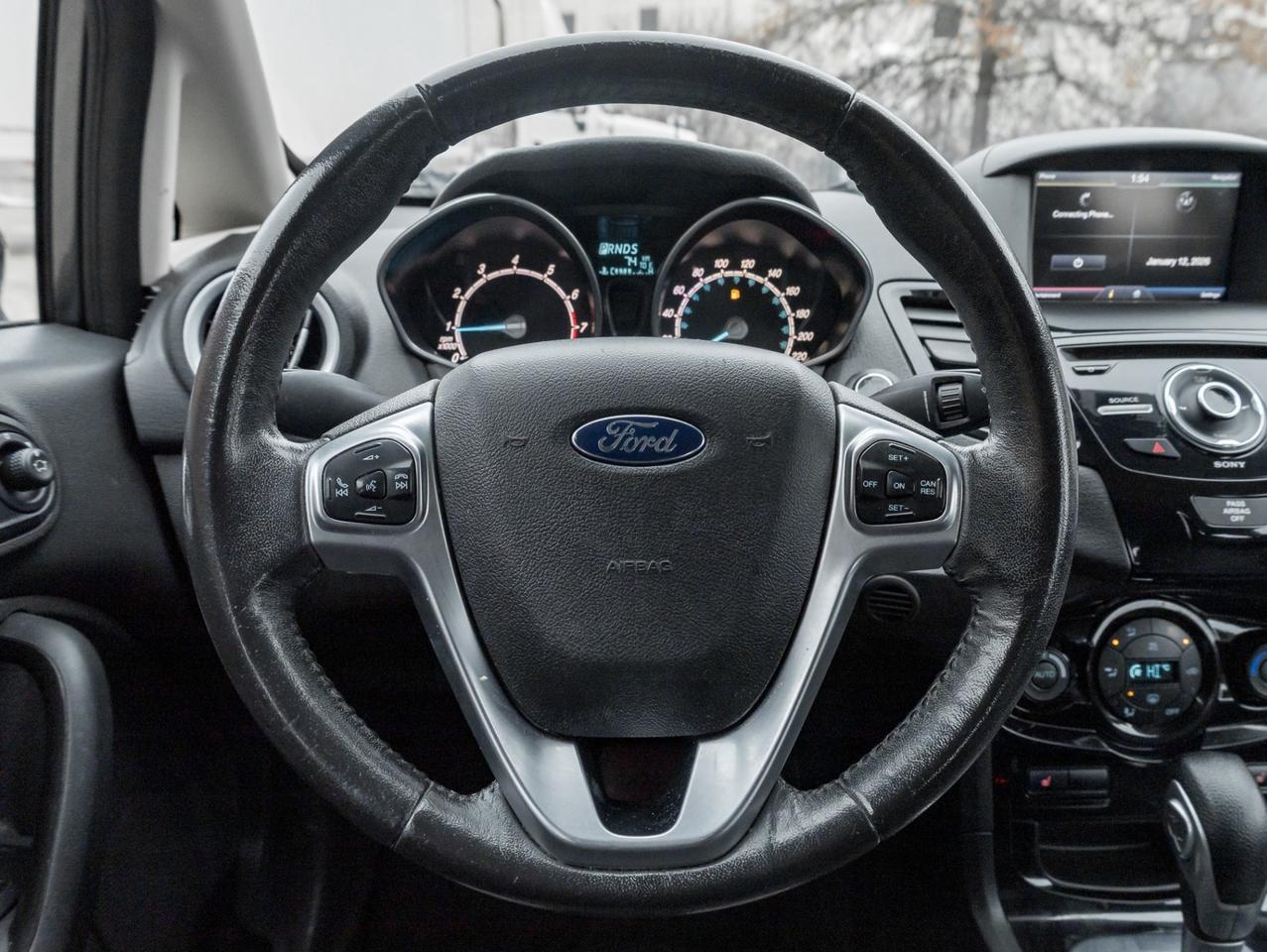 2015 Ford Fiesta HB Titanium, Leather, Sunroof, Camera Photo