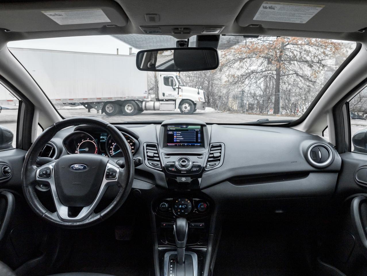 2015 Ford Fiesta HB Titanium, Leather, Sunroof, Camera Photo