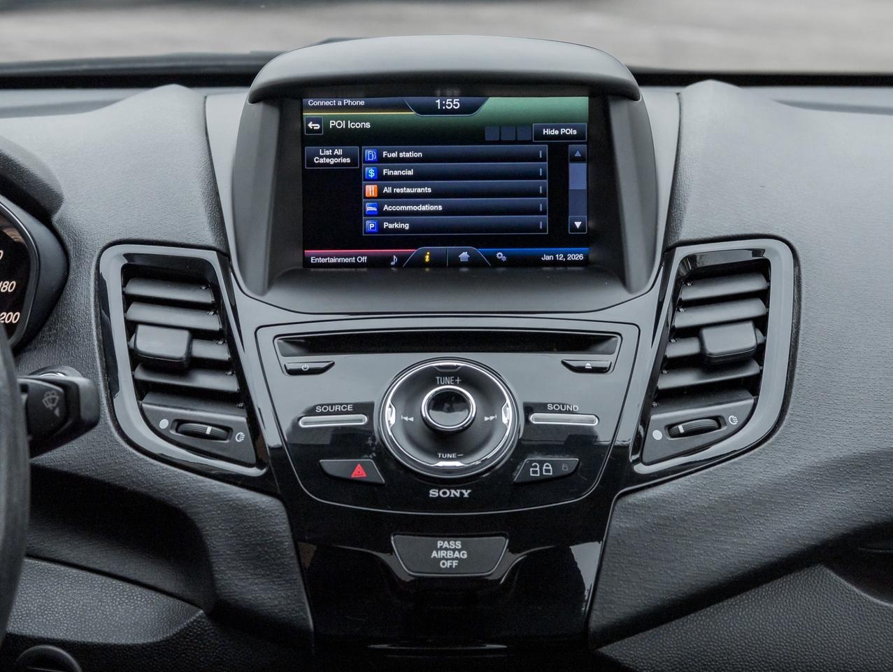 2015 Ford Fiesta HB Titanium, Leather, Sunroof, Camera Photo