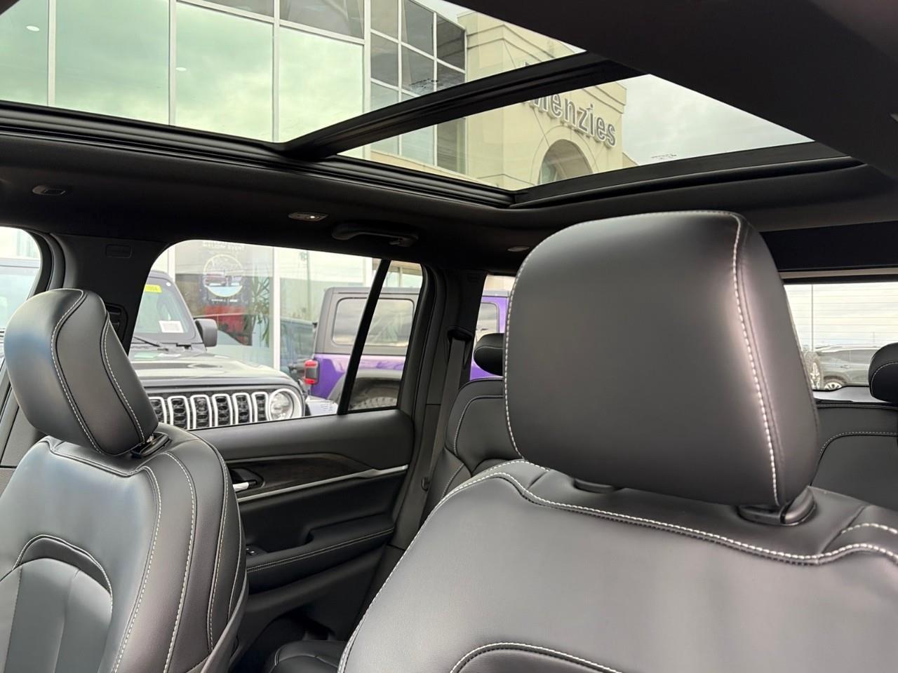 2025 Jeep Grand Cherokee Limited 4dr 4x4 Photo