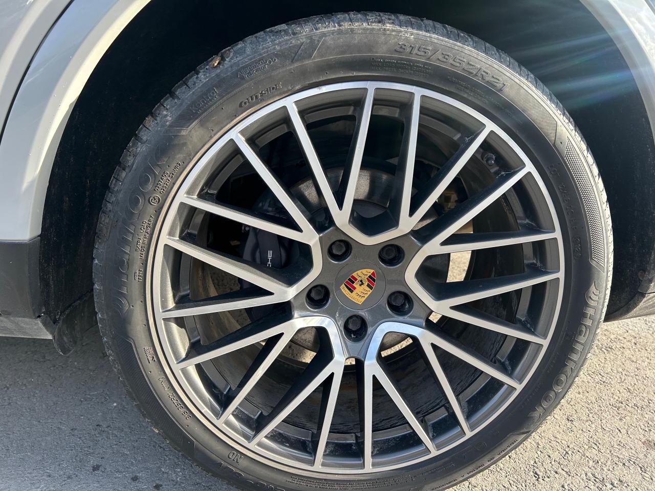 2022 Porsche Cayenne  Photo