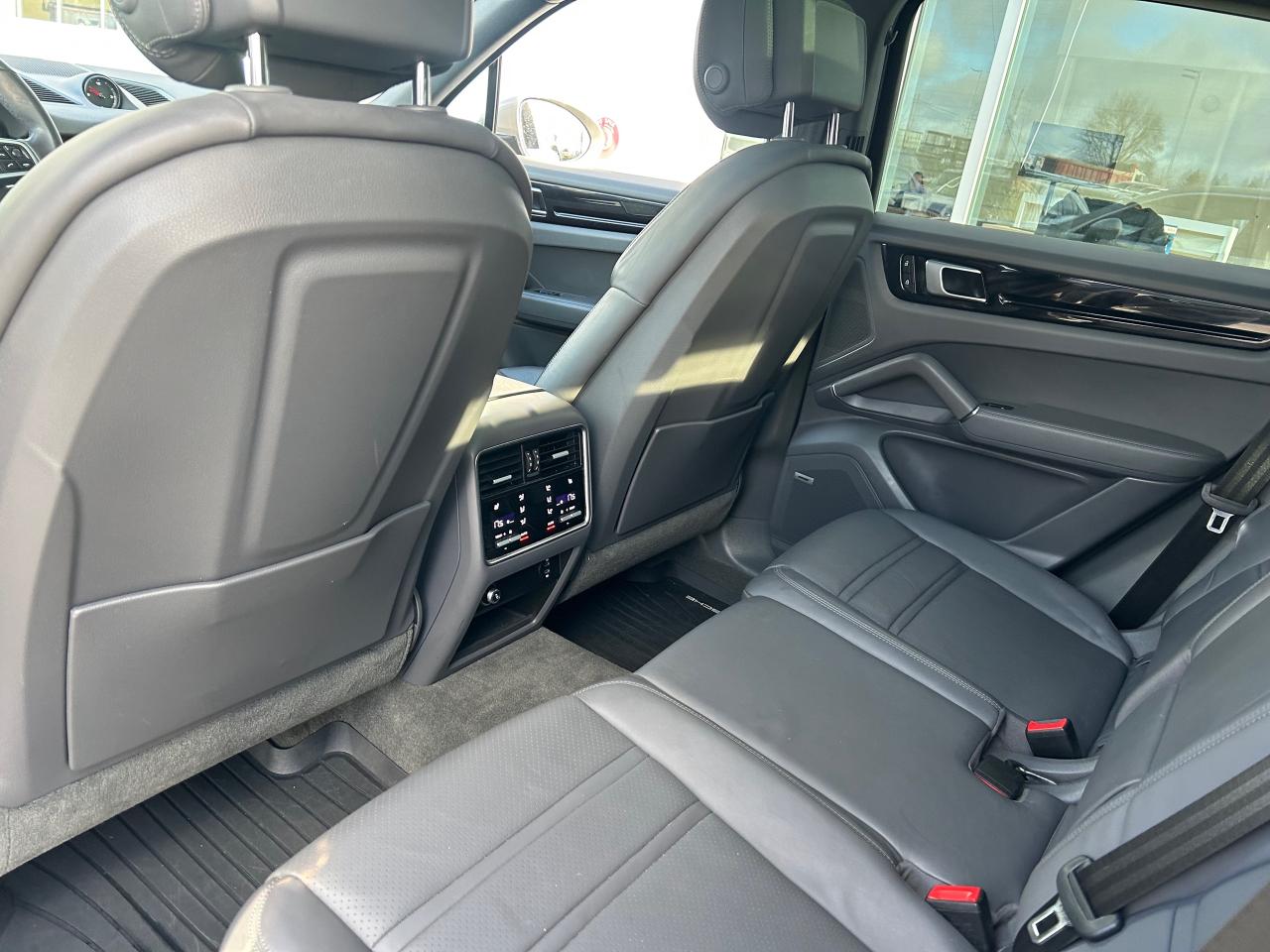 2022 Porsche Cayenne  Photo