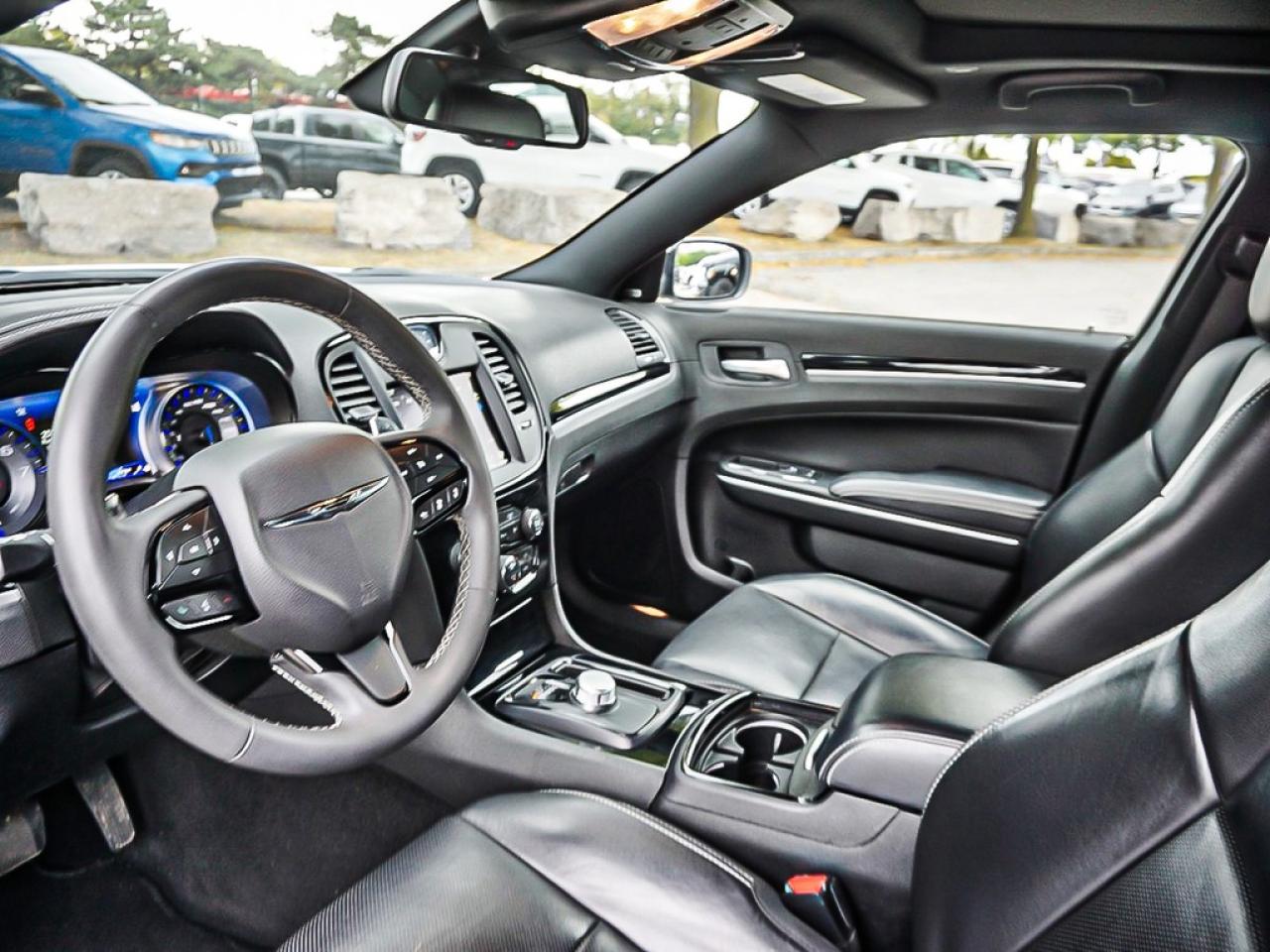 2023 Chrysler 300  Photo