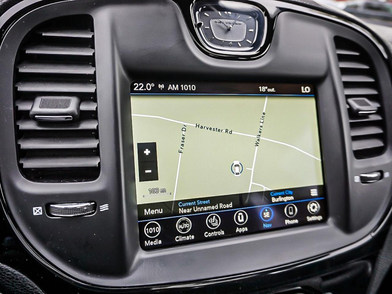 2023 Chrysler 300  Photo