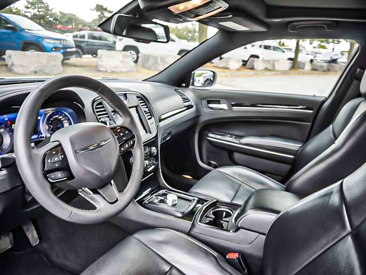 2023 Chrysler 300  Photo