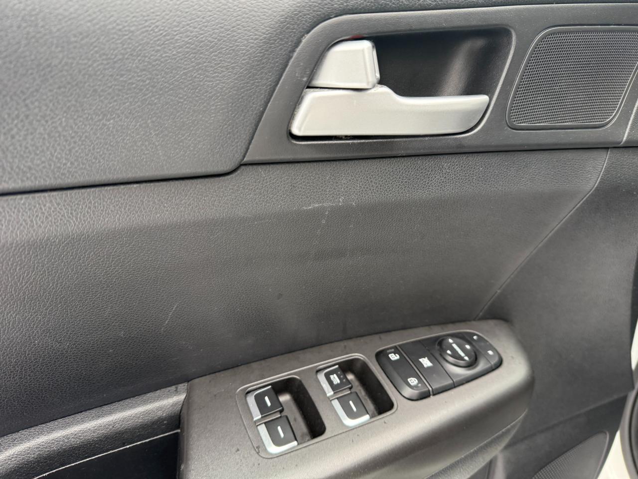 2020 Kia Sportage LX 4dr Front-wheel Drive Photo