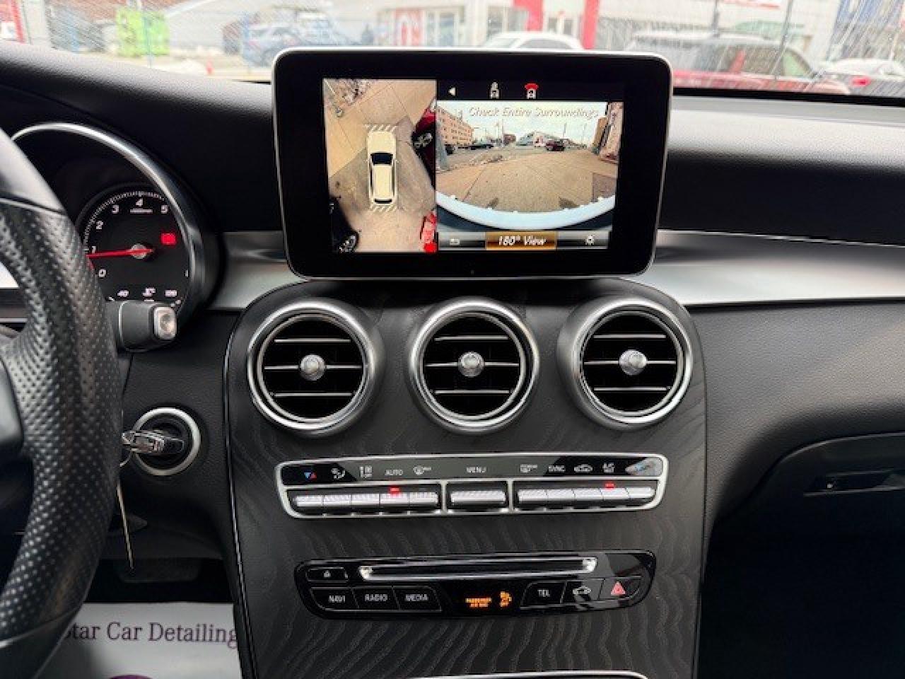 2019 Mercedes-Benz GLC300 GLC 300 4MATIC SUV Photo