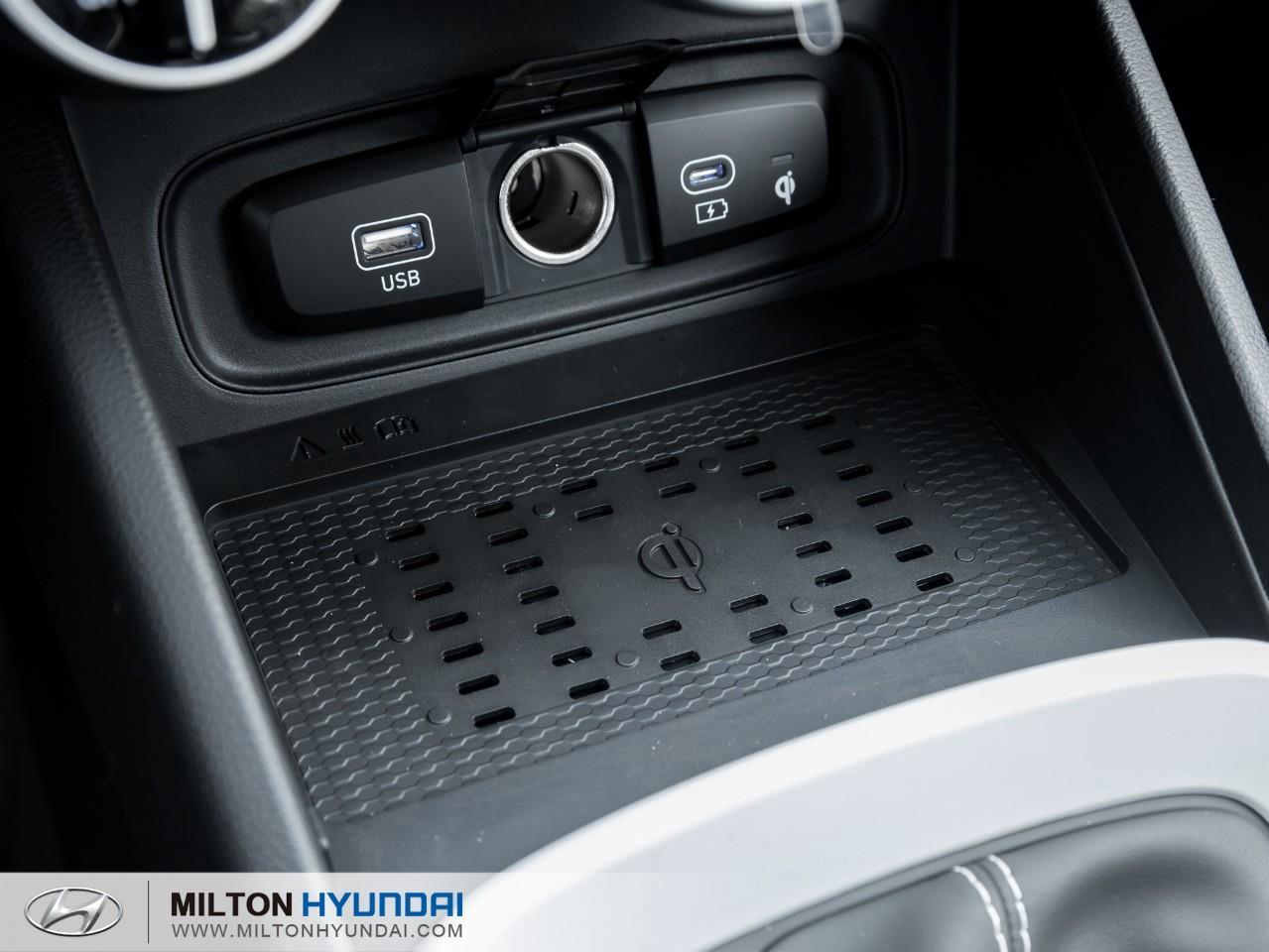 2026 Hyundai Venue Ultimate w/Black Interior 4dr Front-Wheel Drive Photo