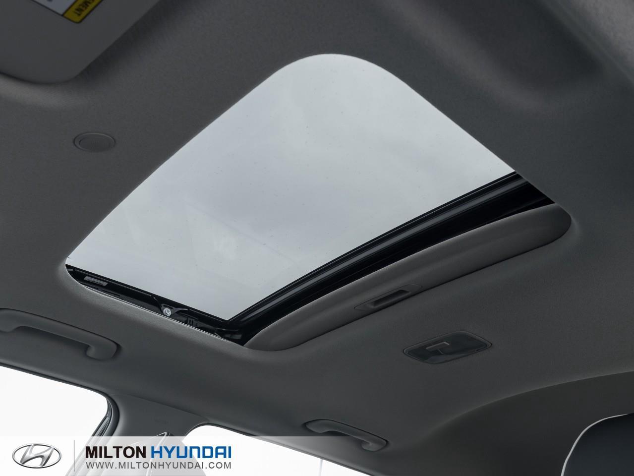 2026 Hyundai Venue Ultimate w/Black Interior 4dr Front-Wheel Drive Photo