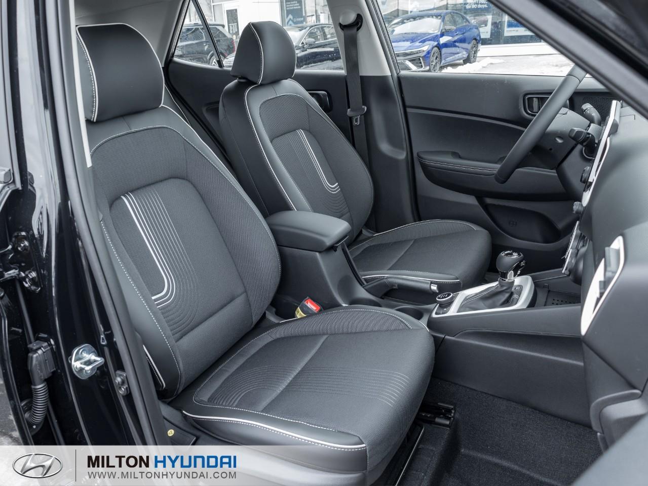 2026 Hyundai Venue Ultimate w/Black Interior 4dr Front-Wheel Drive Photo