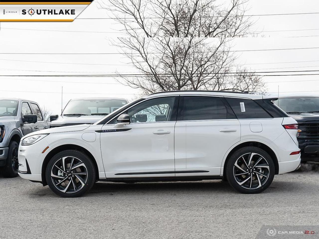 2025 Lincoln Corsair Grand Touring 4dr All-Wheel Drive Photo2