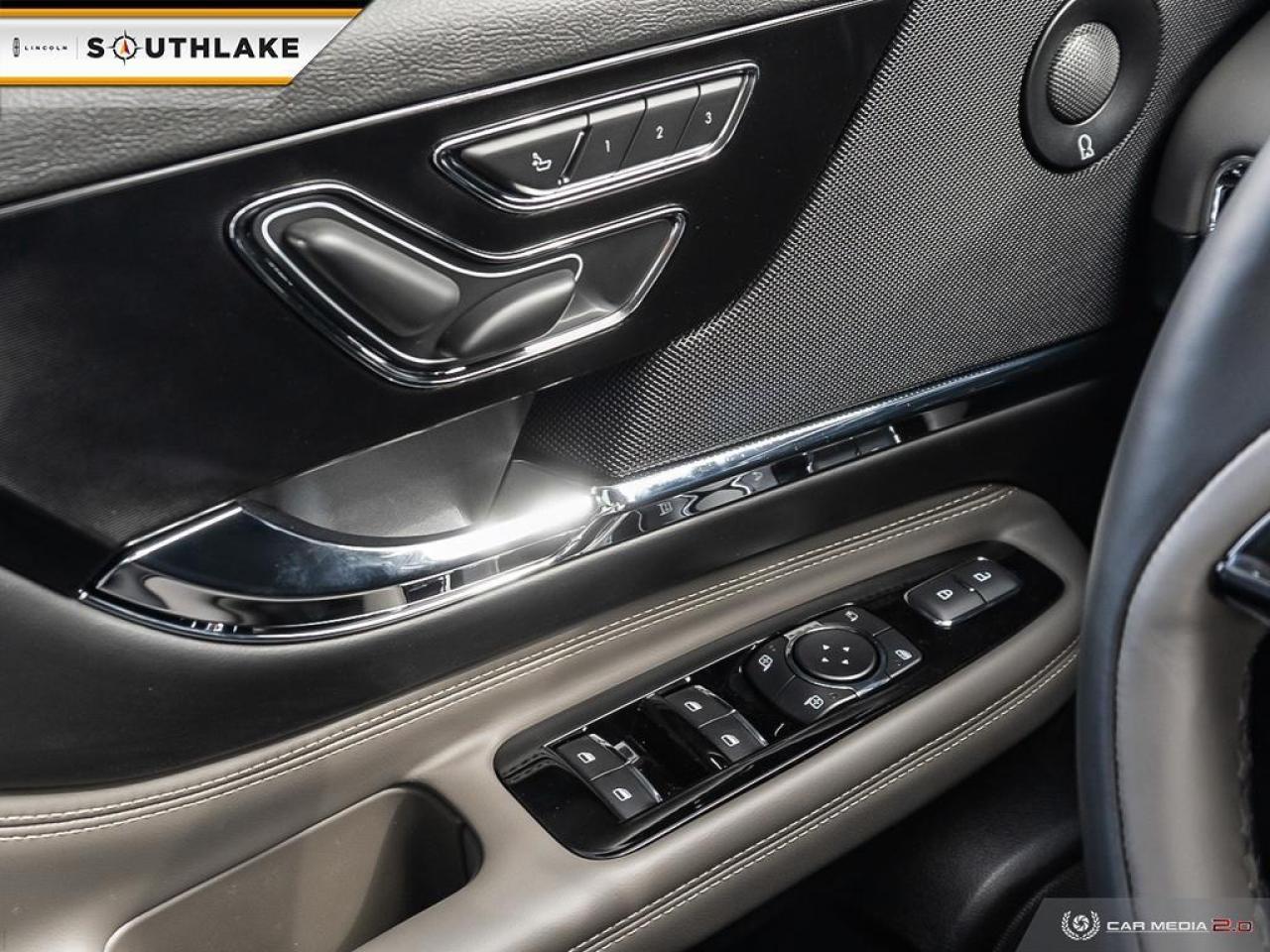 2025 Lincoln Corsair Grand Touring 4dr All-Wheel Drive Photo