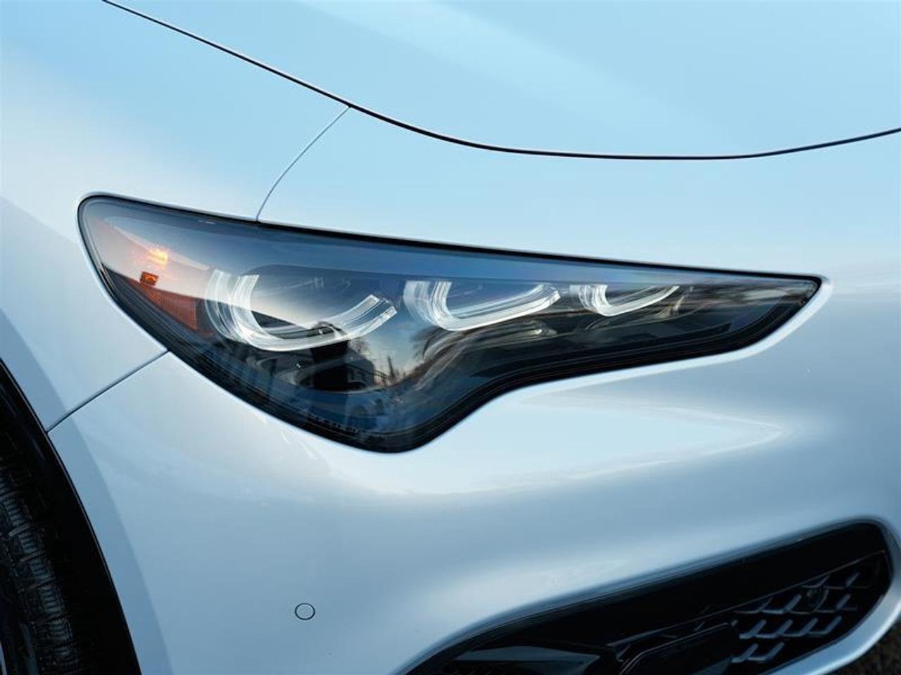 2025 Alfa Romeo Stelvio AWD Photo