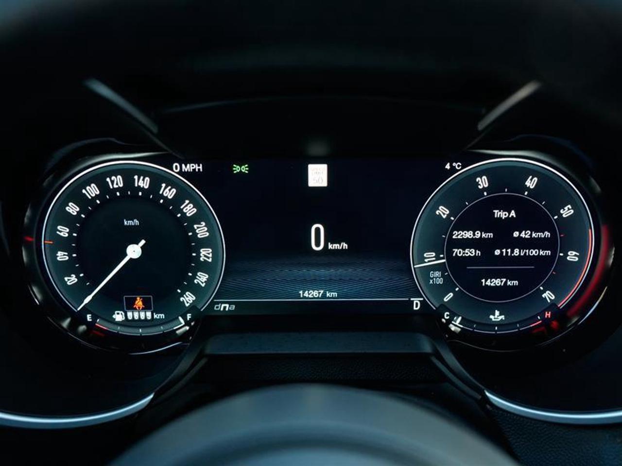 2025 Alfa Romeo Stelvio AWD Photo