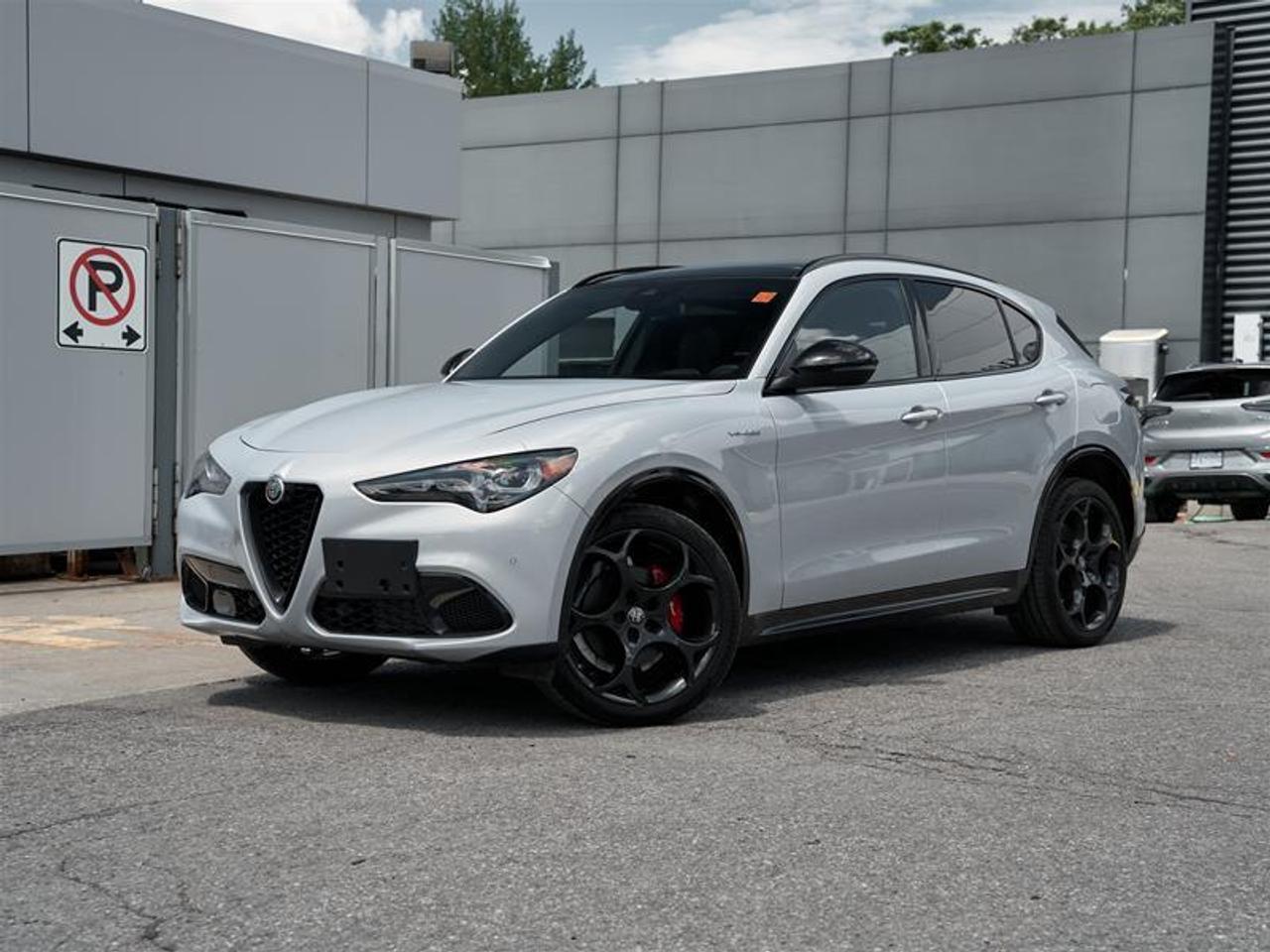 2025 Alfa Romeo Stelvio AWD Photo