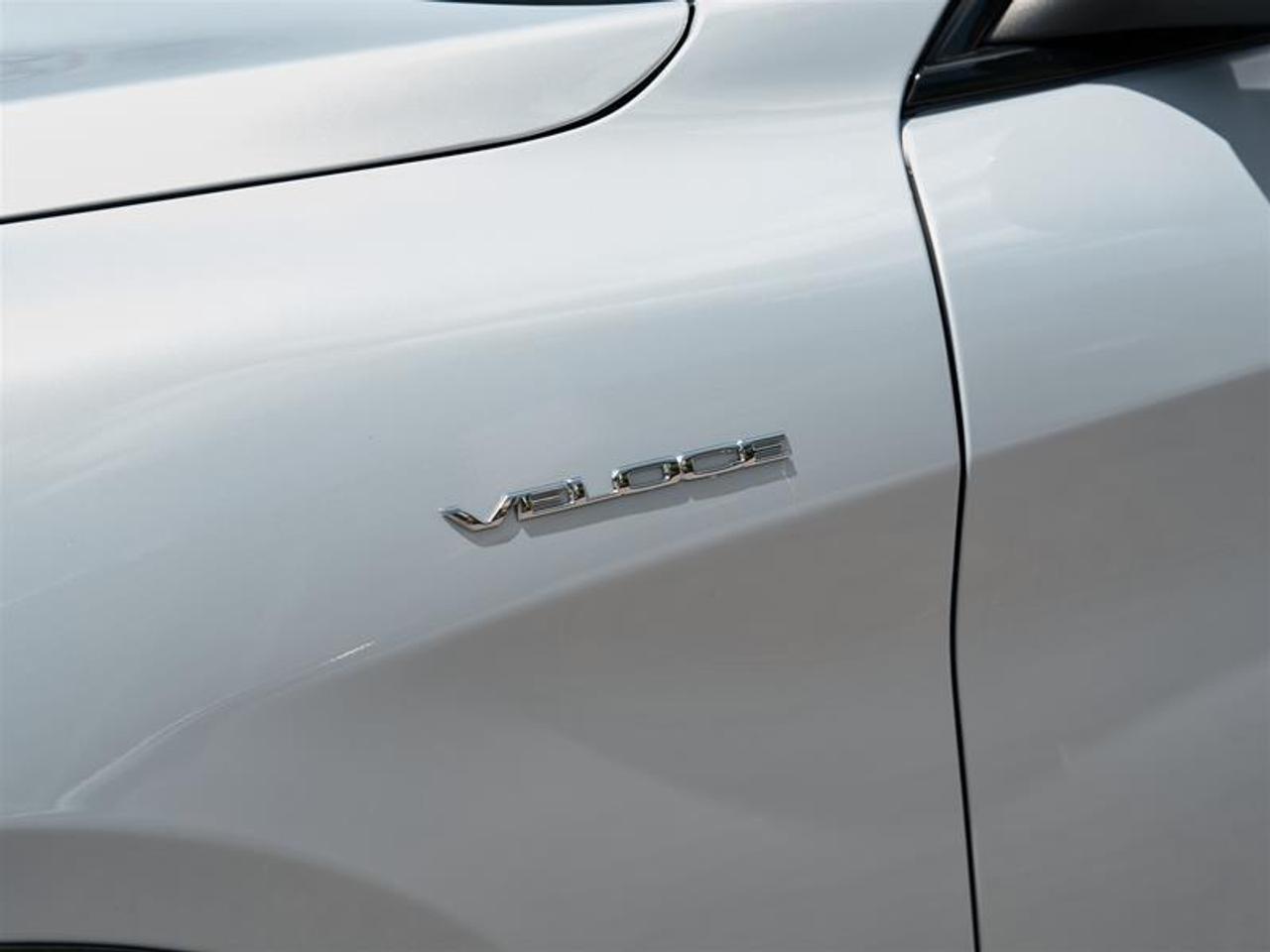 2025 Alfa Romeo Stelvio AWD Photo