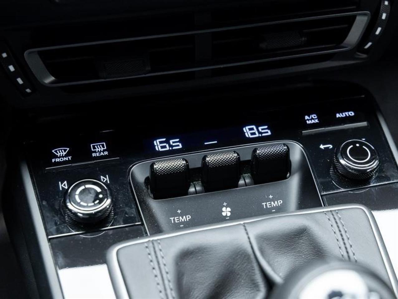 2023 Porsche 911  Photo