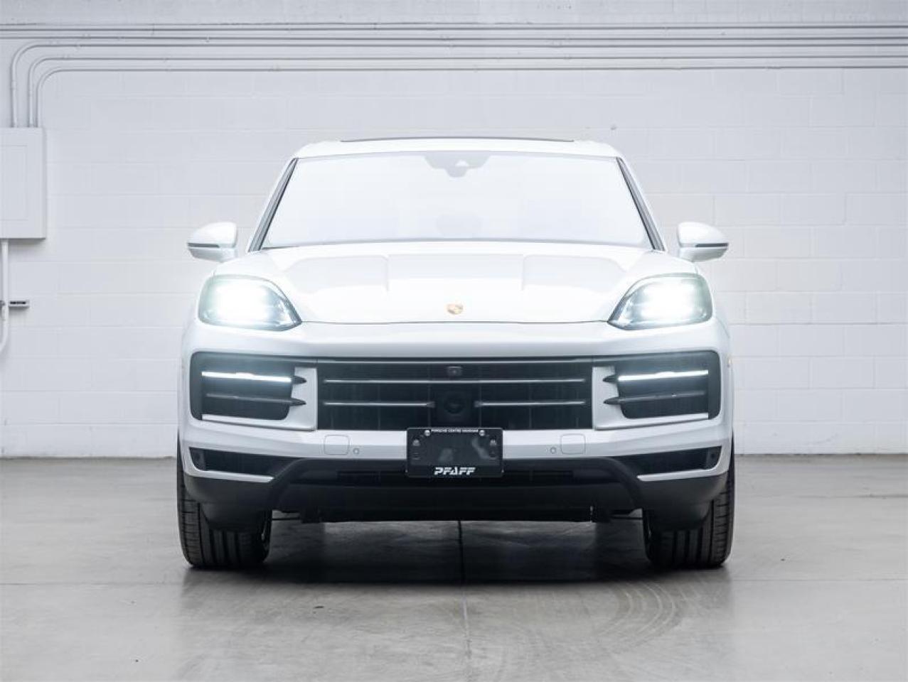 2024 Porsche Cayenne  Photo