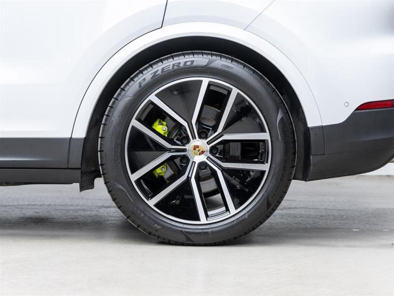 2024 Porsche Cayenne  Photo