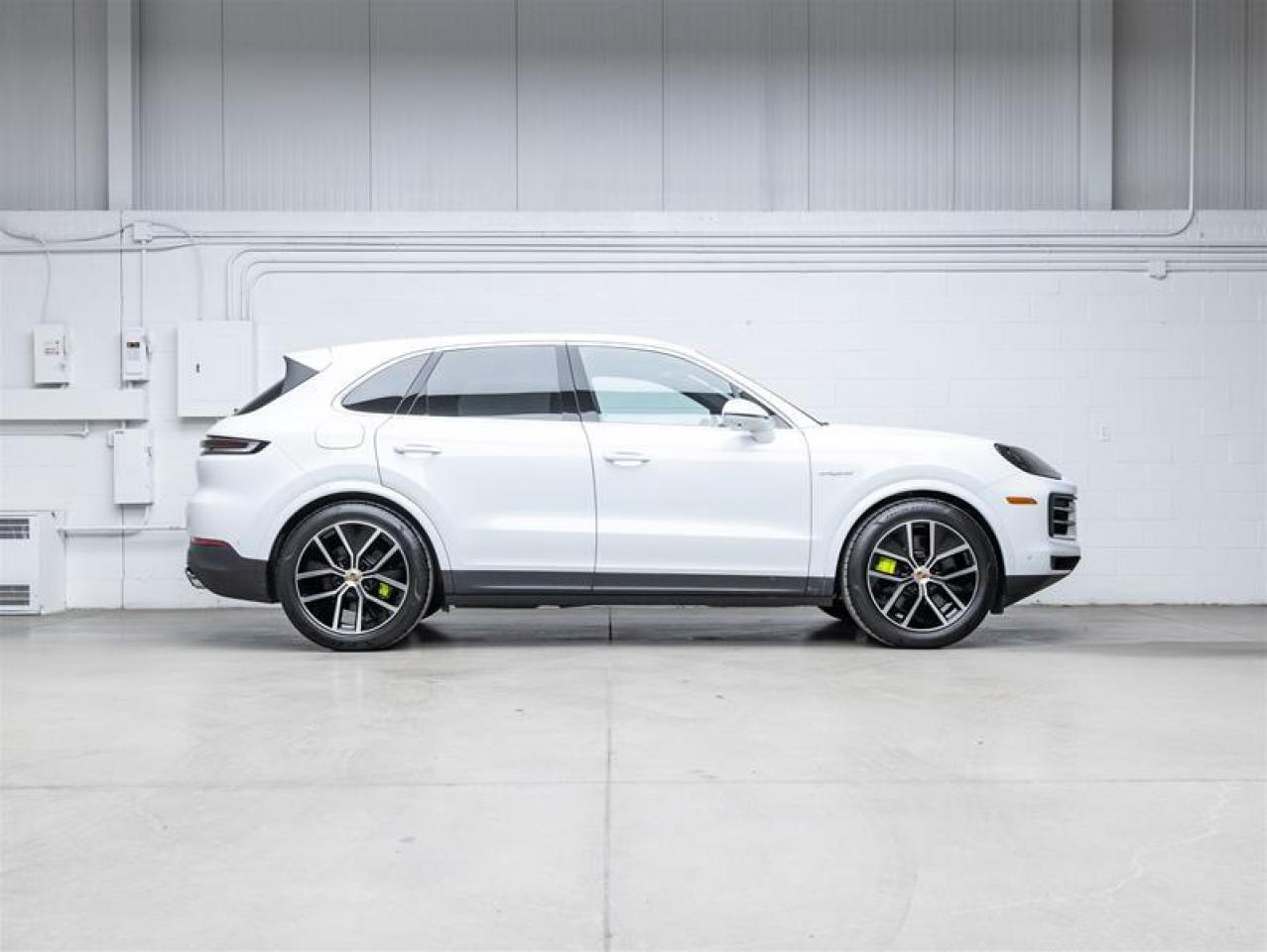 2024 Porsche Cayenne  Photo