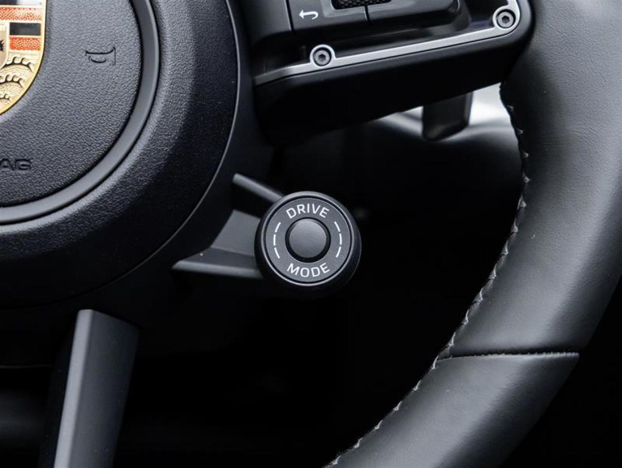 2024 Porsche Cayenne  Photo