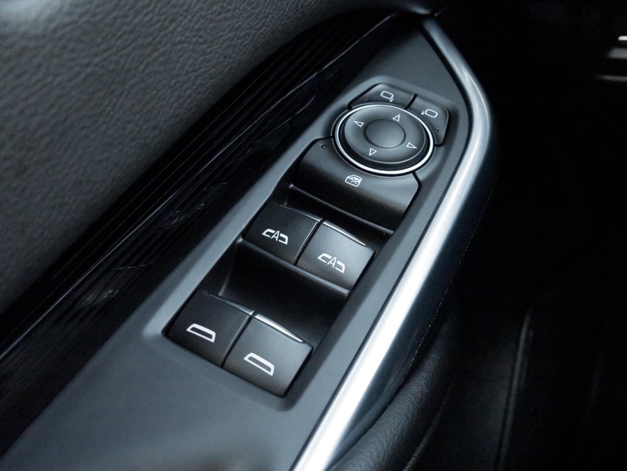 2024 Cadillac XT4 Luxury 4dr All-Wheel Drive Photo