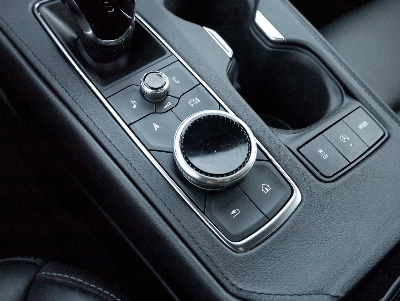 2024 Cadillac XT4 Luxury 4dr All-Wheel Drive Photo