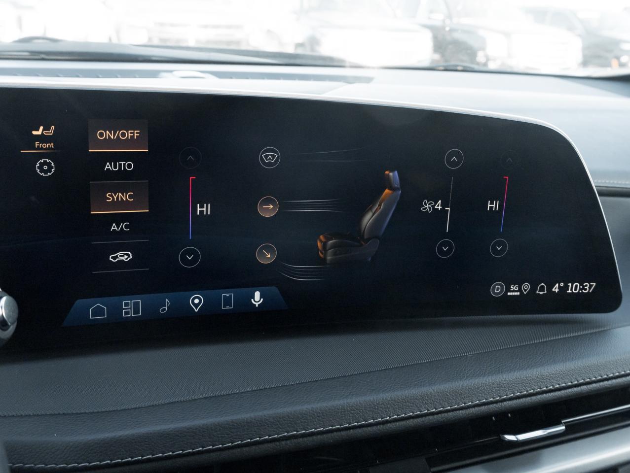 2024 Cadillac XT4 Luxury 4dr All-Wheel Drive Photo