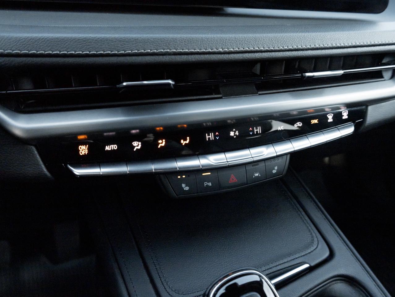 2024 Cadillac XT4 Luxury 4dr All-Wheel Drive Photo