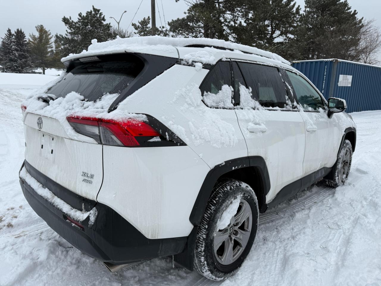 2022 Toyota RAV4 XLE 4dr All-wheel Drive Photo
