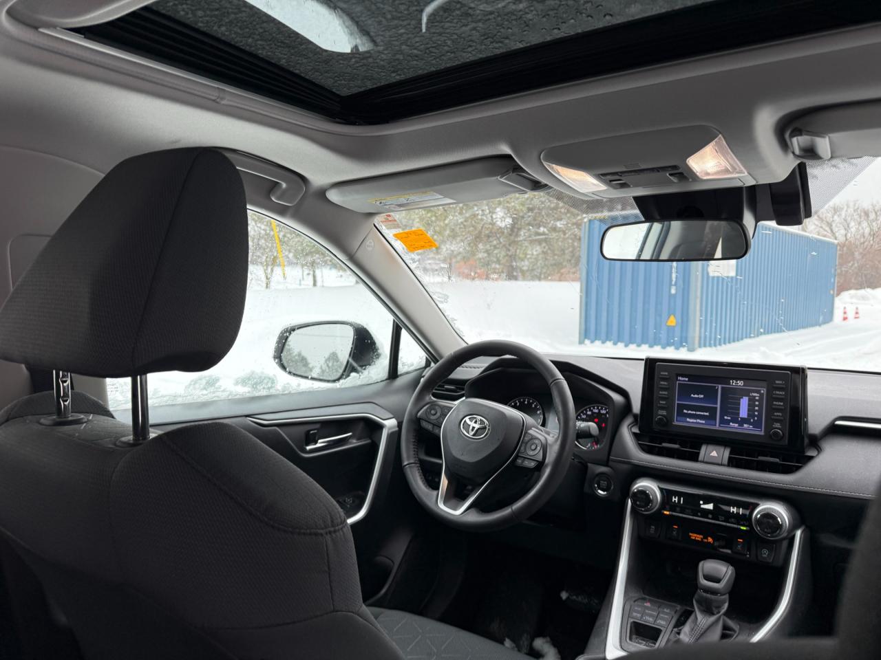 2022 Toyota RAV4 XLE 4dr All-wheel Drive Photo