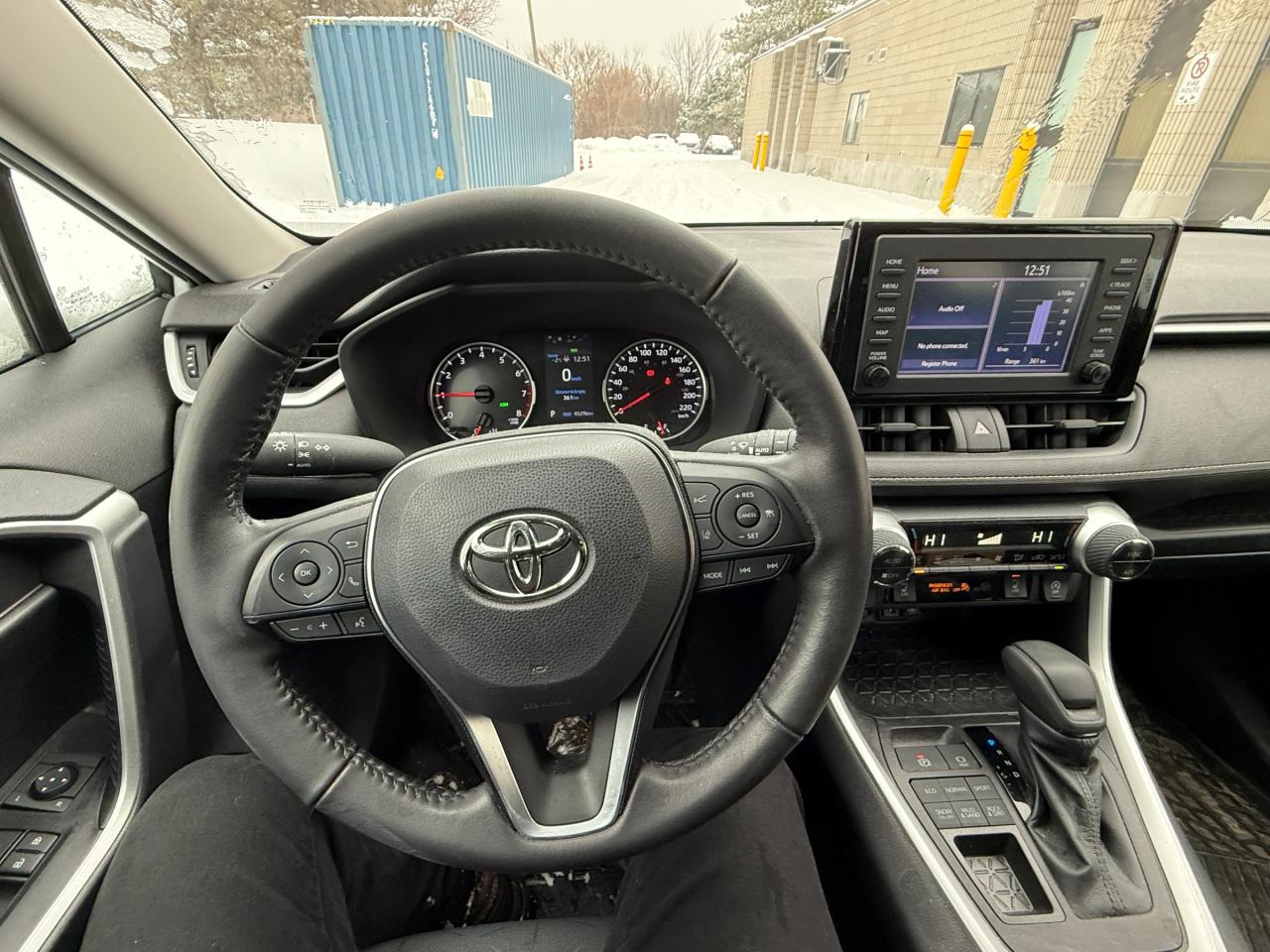 2022 Toyota RAV4 XLE 4dr All-wheel Drive Photo