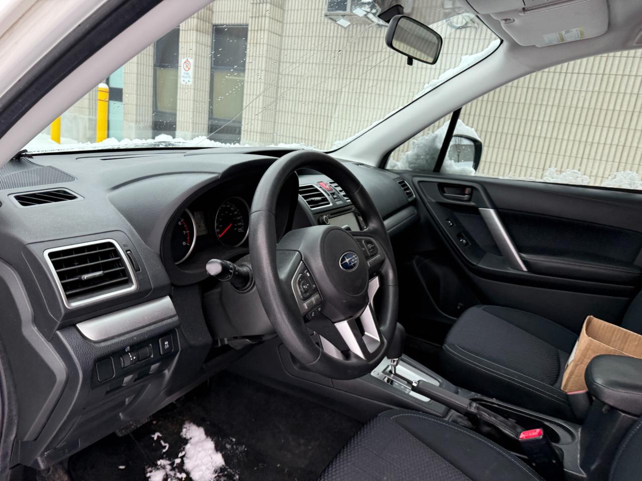 2017 Subaru Forester 2.5i Convenience (CVT) 4dr All-Wheel Drive Photo