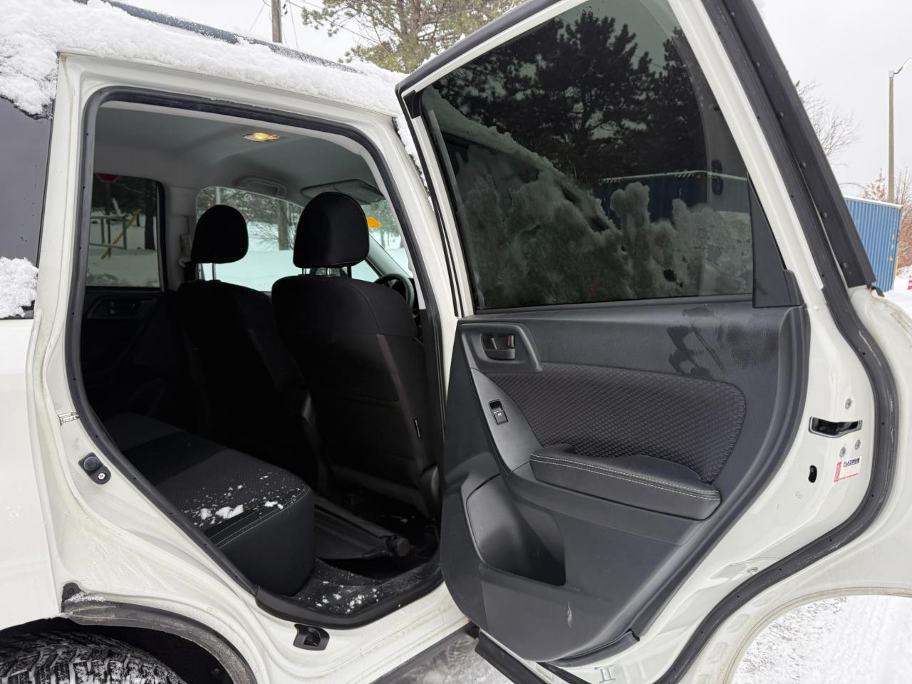 2017 Subaru Forester 2.5i Convenience (CVT) 4dr All-Wheel Drive Photo