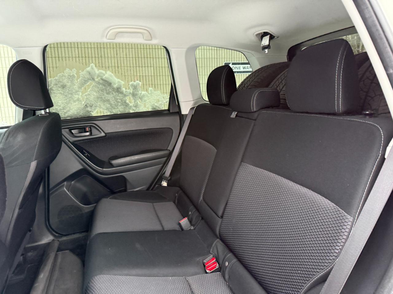 2017 Subaru Forester 2.5i Convenience (CVT) 4dr All-Wheel Drive Photo