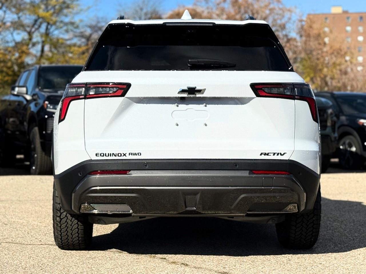 2026 Chevrolet Equinox ACTIV 4dr All-Wheel Drive Photo3