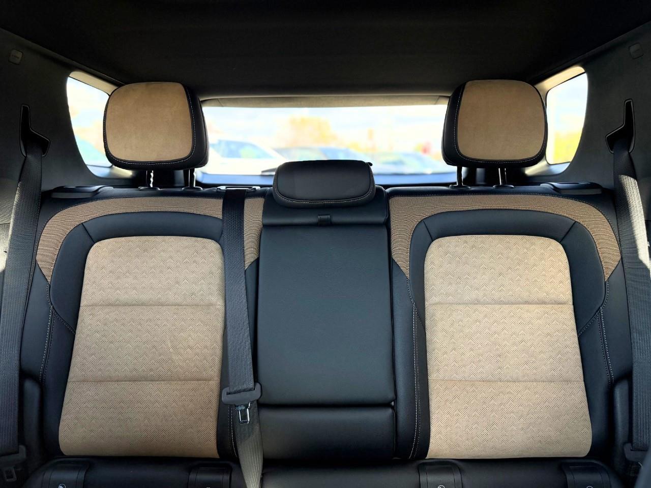 2026 Chevrolet Equinox ACTIV 4dr All-Wheel Drive Photo