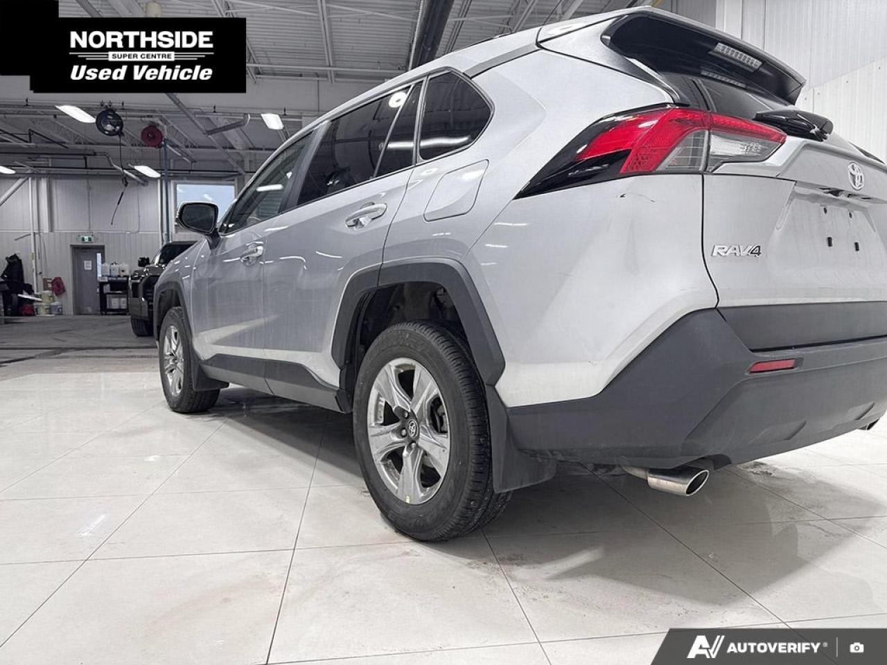 2024 Toyota RAV4 XLE 4dr All-wheel Drive Photo
