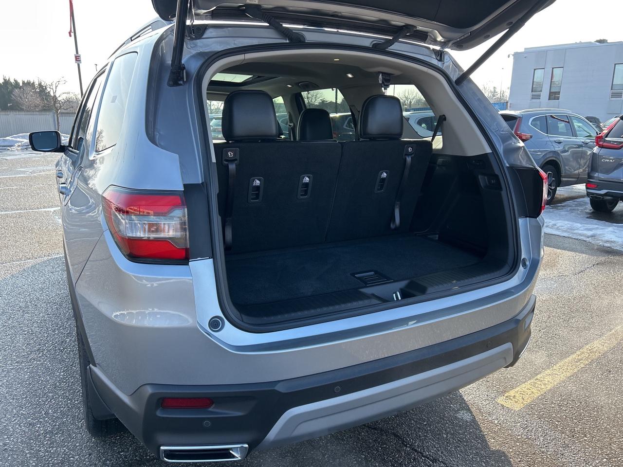 2025 Honda Pilot Touring Leather  Navigation  Sunroof  CarPlay Photo