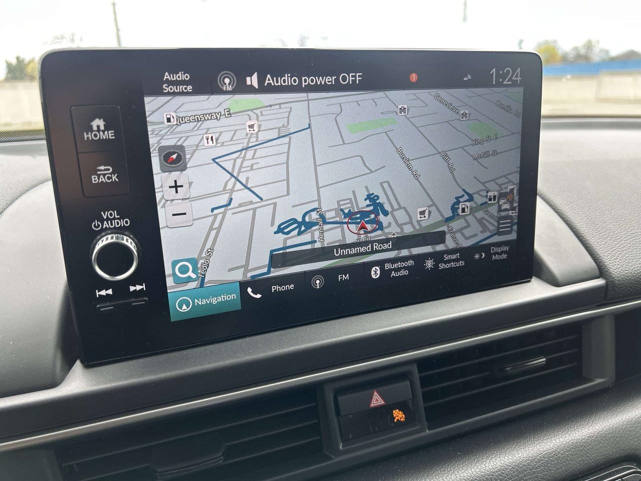 2025 Honda Pilot Touring Leather  Navigation  Sunroof  CarPlay Photo