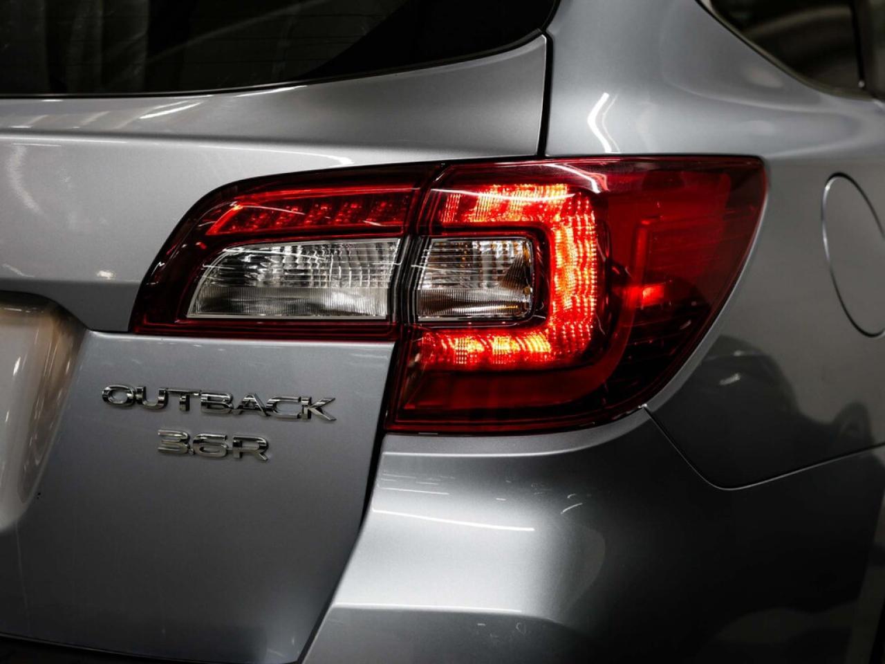 2016 Subaru Outback  Photo