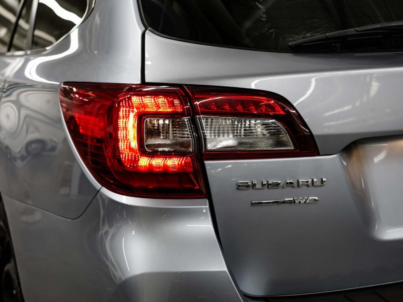 2016 Subaru Outback  Photo